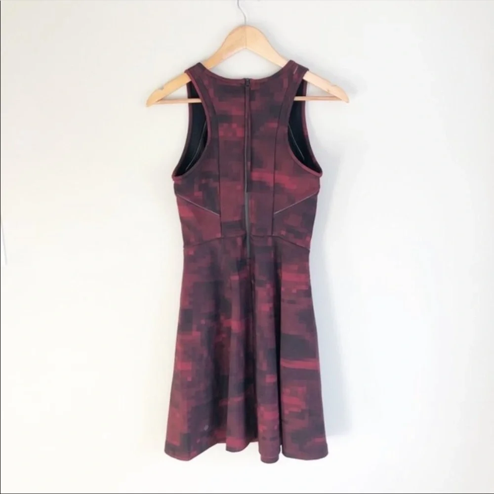 Lululemon & Go Dawn Dress - Picture 5 of 5